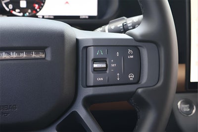 2026 Land Rover Defender 130 X-Dynamic SE