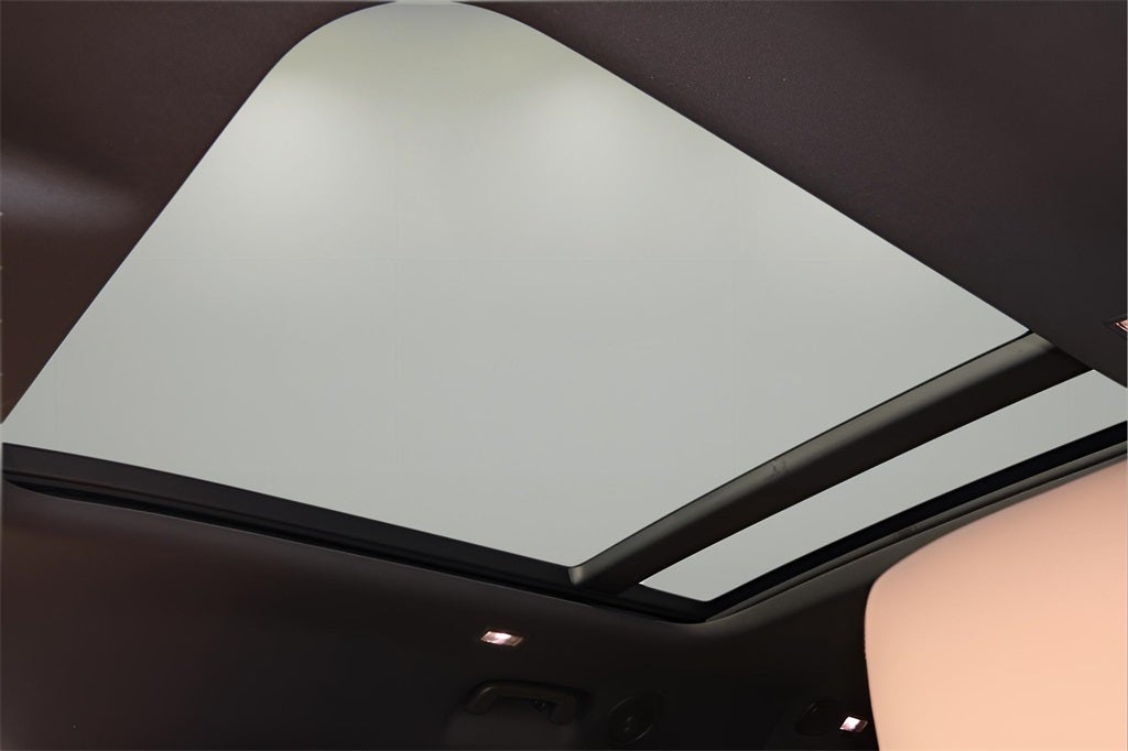 2026 Land Rover Defender 130 X-Dynamic SE