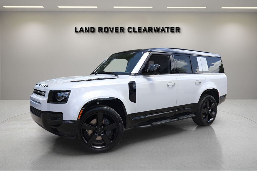 2026 Land Rover Defender 130 X-Dynamic SE