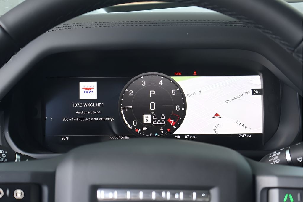 2026 Land Rover Defender 130 X-Dynamic SE