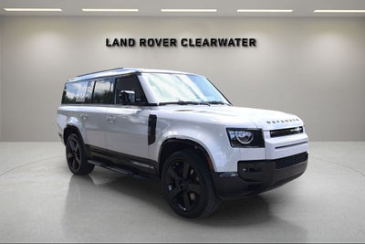 2026 Land Rover Defender 130 X-Dynamic SE