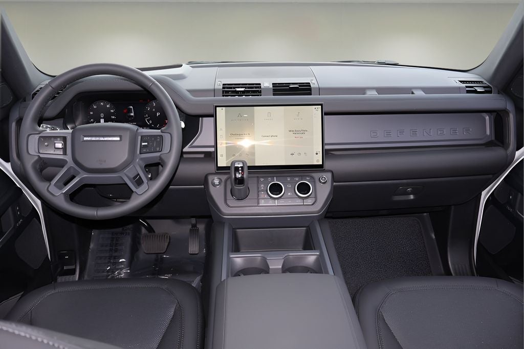 2026 Land Rover Defender 130 X-Dynamic SE