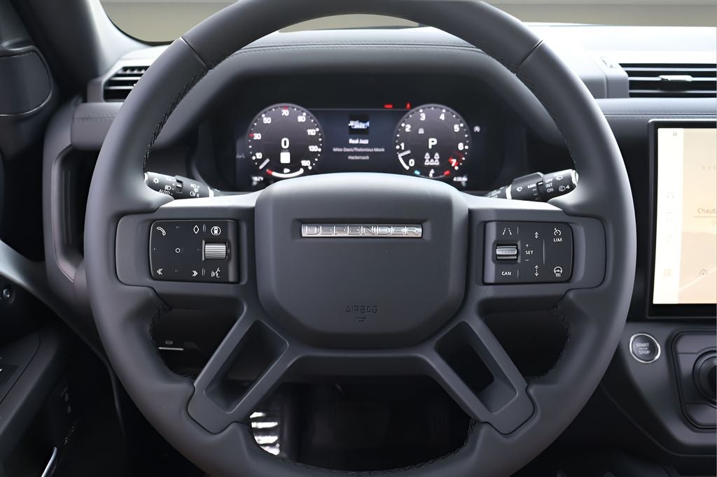 2026 Land Rover Defender 130 X-Dynamic SE