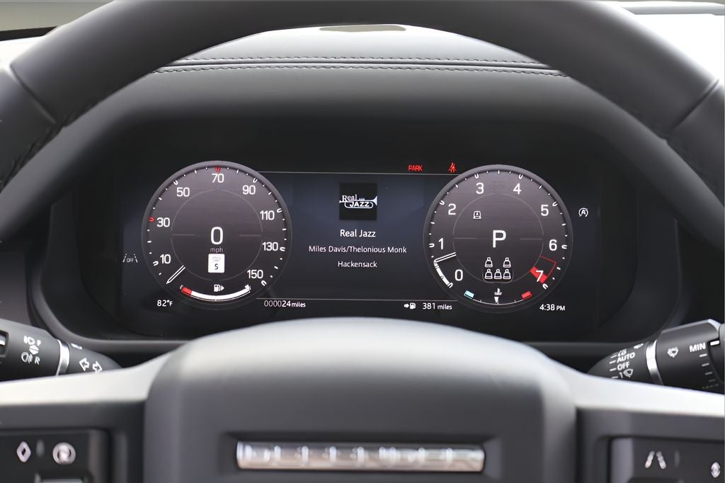 2026 Land Rover Defender 130 X-Dynamic SE