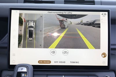 2026 Land Rover Defender 130 X-Dynamic SE