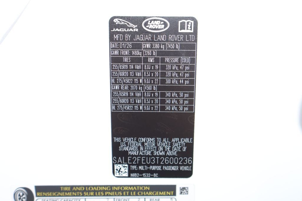 2026 Land Rover Defender 130 X-Dynamic SE