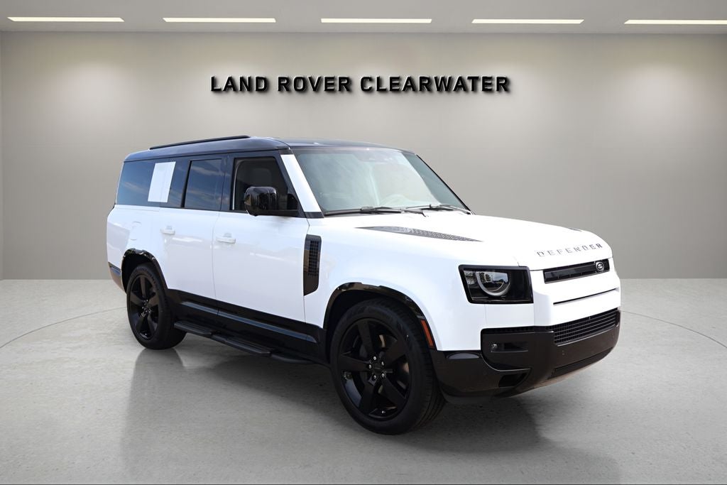 2026 Land Rover Defender 130 X-Dynamic SE