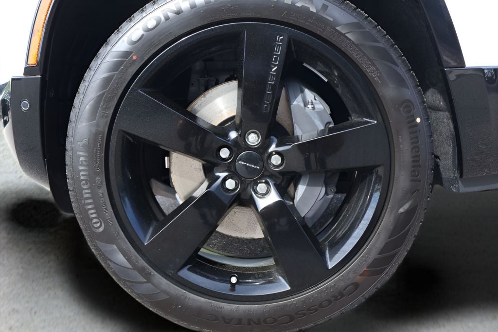 2026 Land Rover Defender 130 X-Dynamic SE