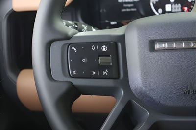 2026 Land Rover Defender 130 X-Dynamic SE