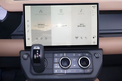 2026 Land Rover Defender 130 X-Dynamic SE