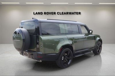 2026 Land Rover Defender 130 X-Dynamic SE