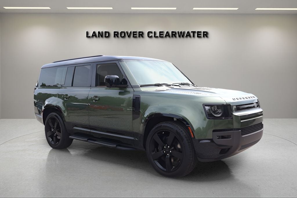 2026 Land Rover Defender 130 X-Dynamic SE