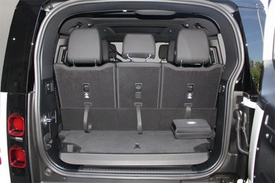 2025 Land Rover Defender 130 X-Dynamic SE