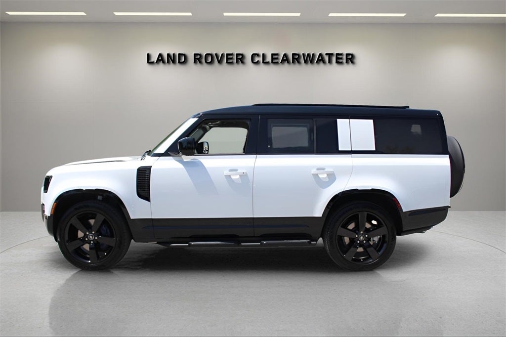 2025 Land Rover Defender 130 X-Dynamic SE