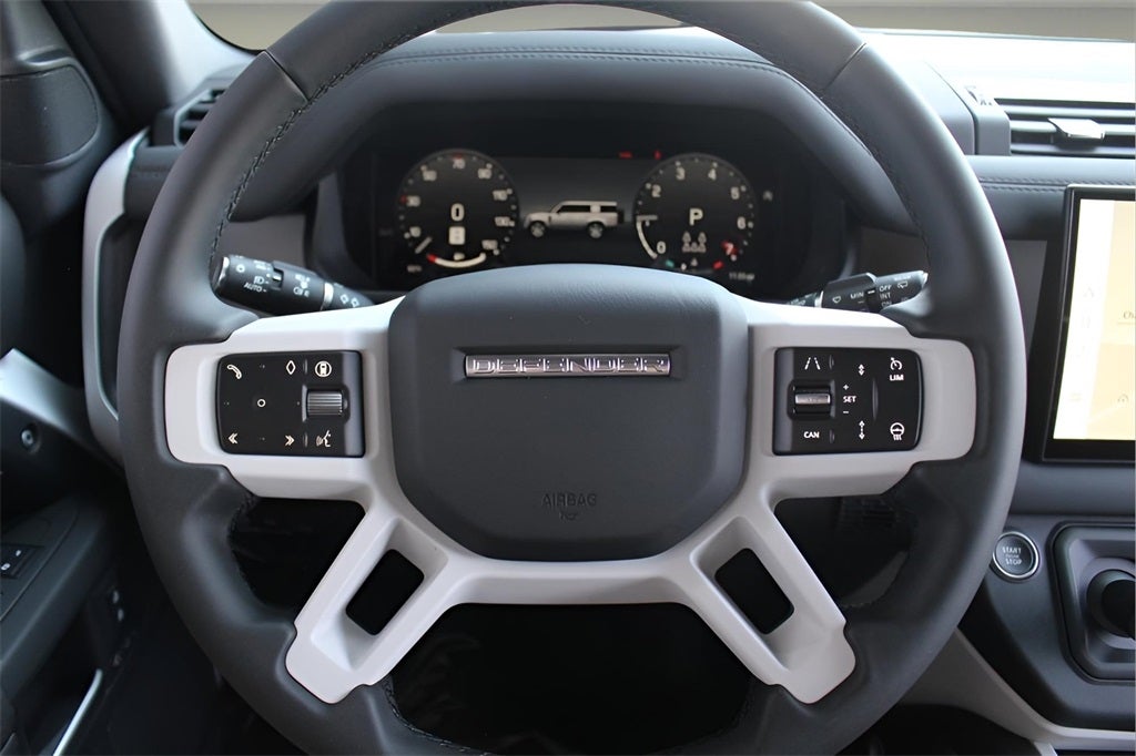 2025 Land Rover Defender 130 X-Dynamic SE