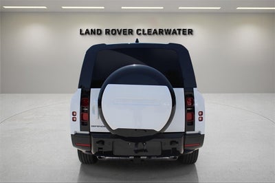 2025 Land Rover Defender 130 X-Dynamic SE