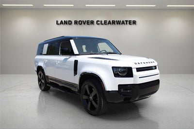 2025 Land Rover Defender 130 X-Dynamic SE
