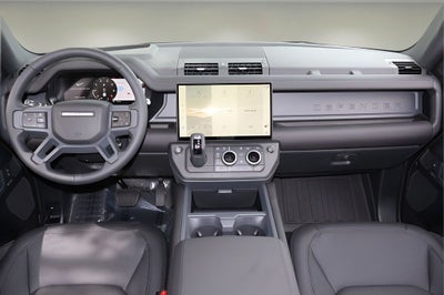 2026 Land Rover Defender 130 X-Dynamic SE