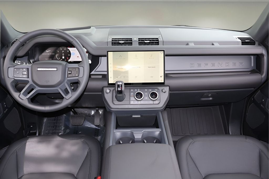 2026 Land Rover Defender 130 X-Dynamic SE