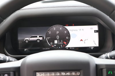 2026 Land Rover Defender 130 X-Dynamic SE