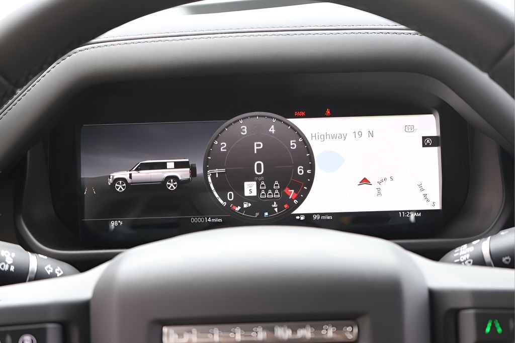 2026 Land Rover Defender 130 X-Dynamic SE