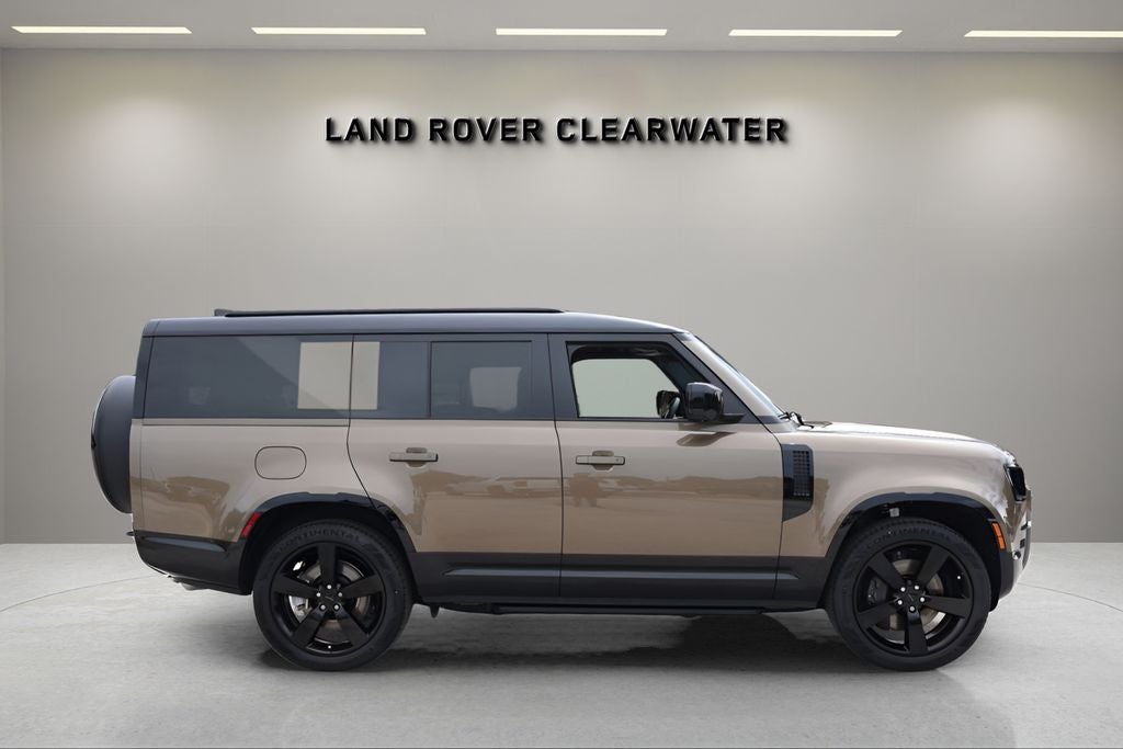 2026 Land Rover Defender 130 X-Dynamic SE