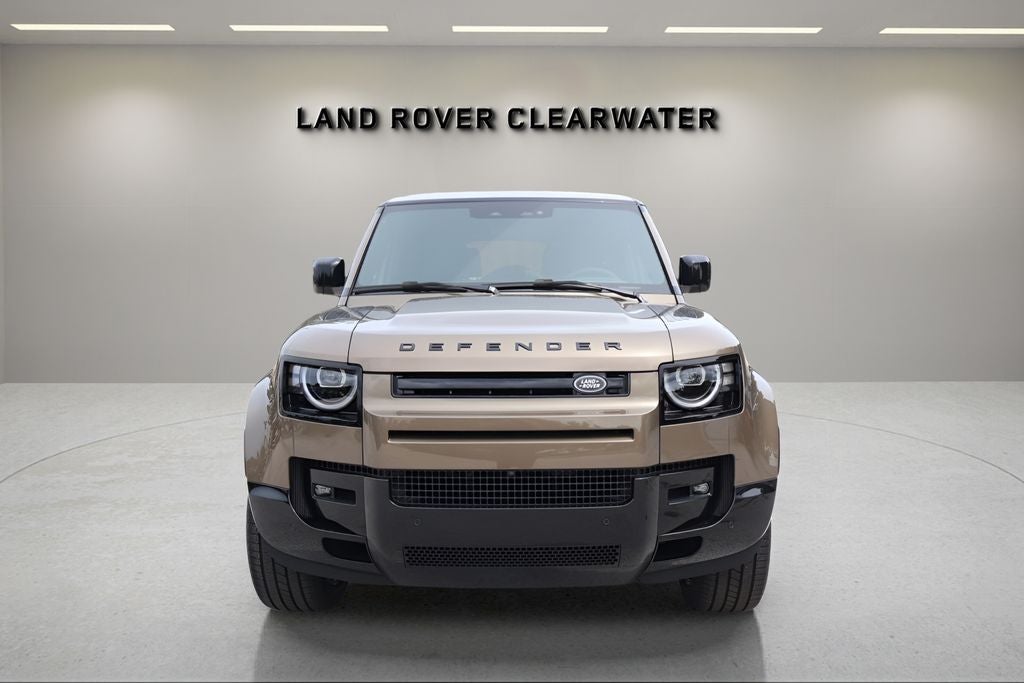 2026 Land Rover Defender 130 X-Dynamic SE