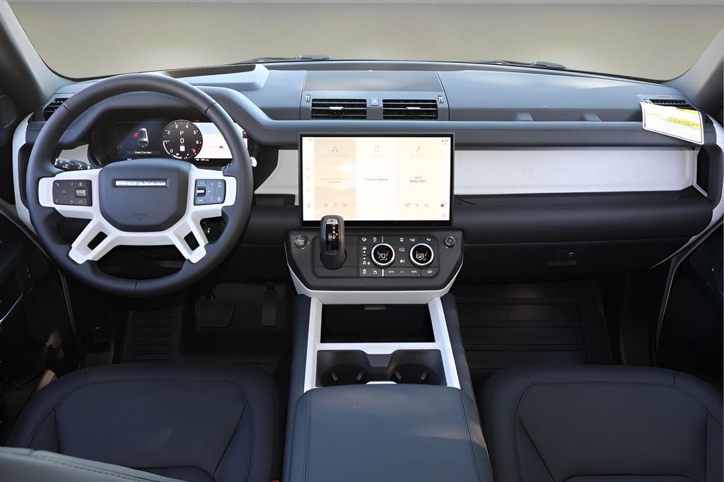 2026 Land Rover Defender 130 X-Dynamic SE