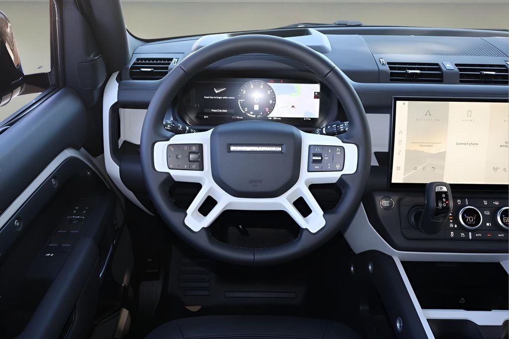 2026 Land Rover Defender 130 X-Dynamic SE