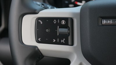 2026 Land Rover Defender 130 X-Dynamic SE