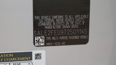 2026 Land Rover Defender 130 X-Dynamic SE