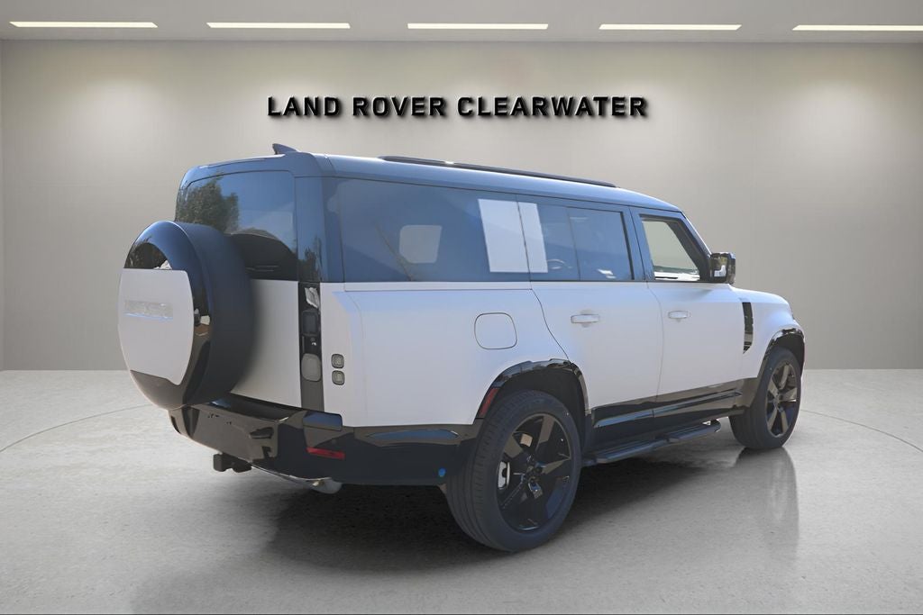 2026 Land Rover Defender 130 X-Dynamic SE