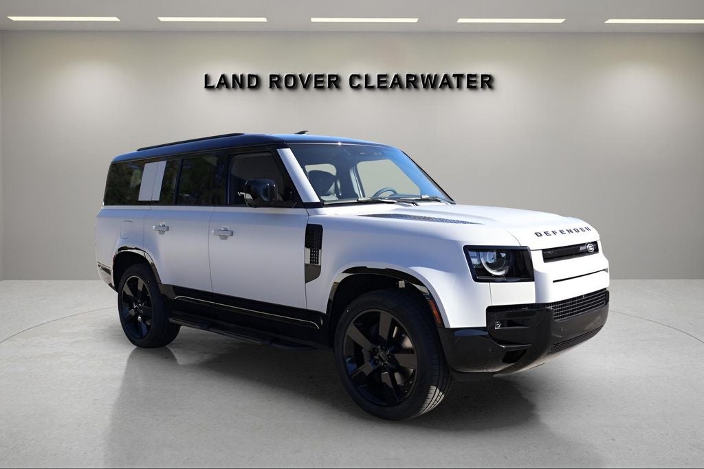 2026 Land Rover Defender 130 X-Dynamic SE