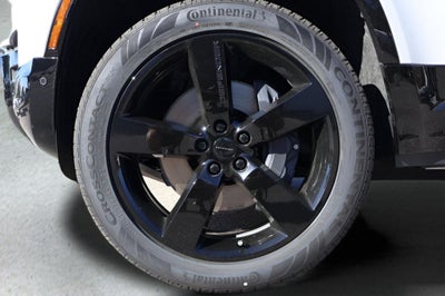 2026 Land Rover Defender 130 X-Dynamic SE