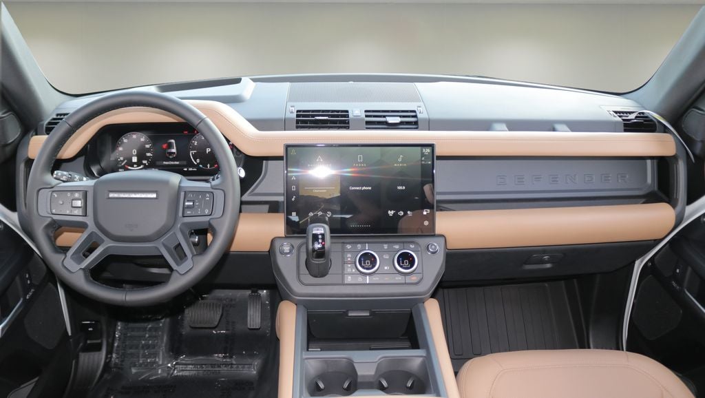 2026 Land Rover Defender 130 X-Dynamic SE