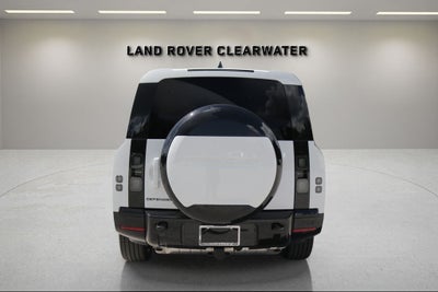 2026 Land Rover Defender 130 X-Dynamic SE