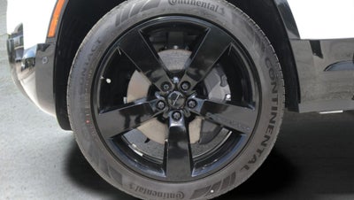 2026 Land Rover Defender 130 X-Dynamic SE