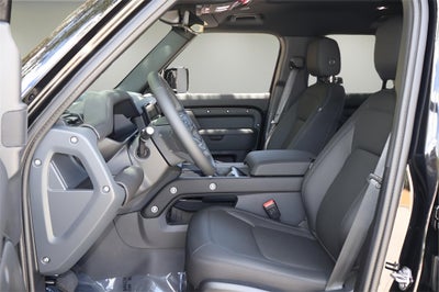 2025 Land Rover Defender 110 S