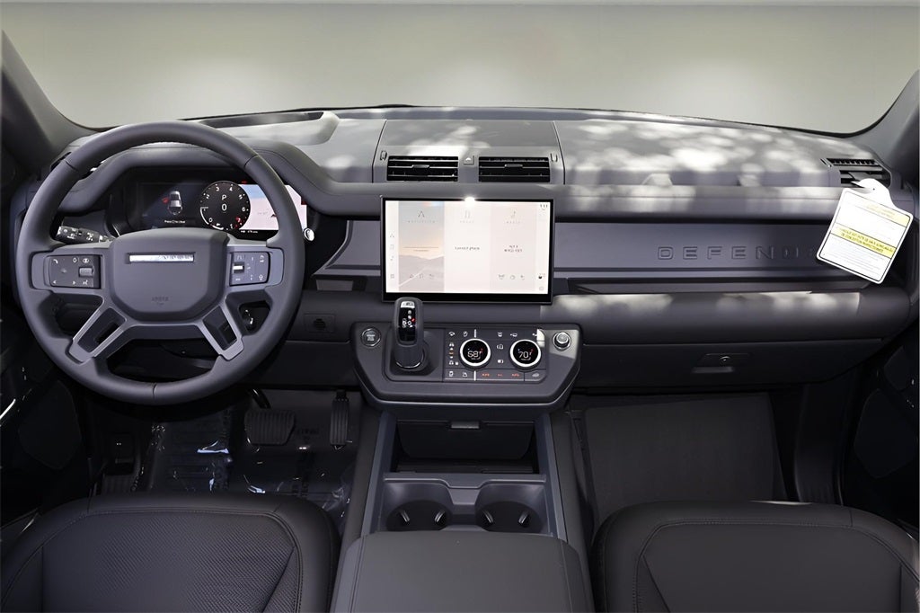 2025 Land Rover Defender 110 S