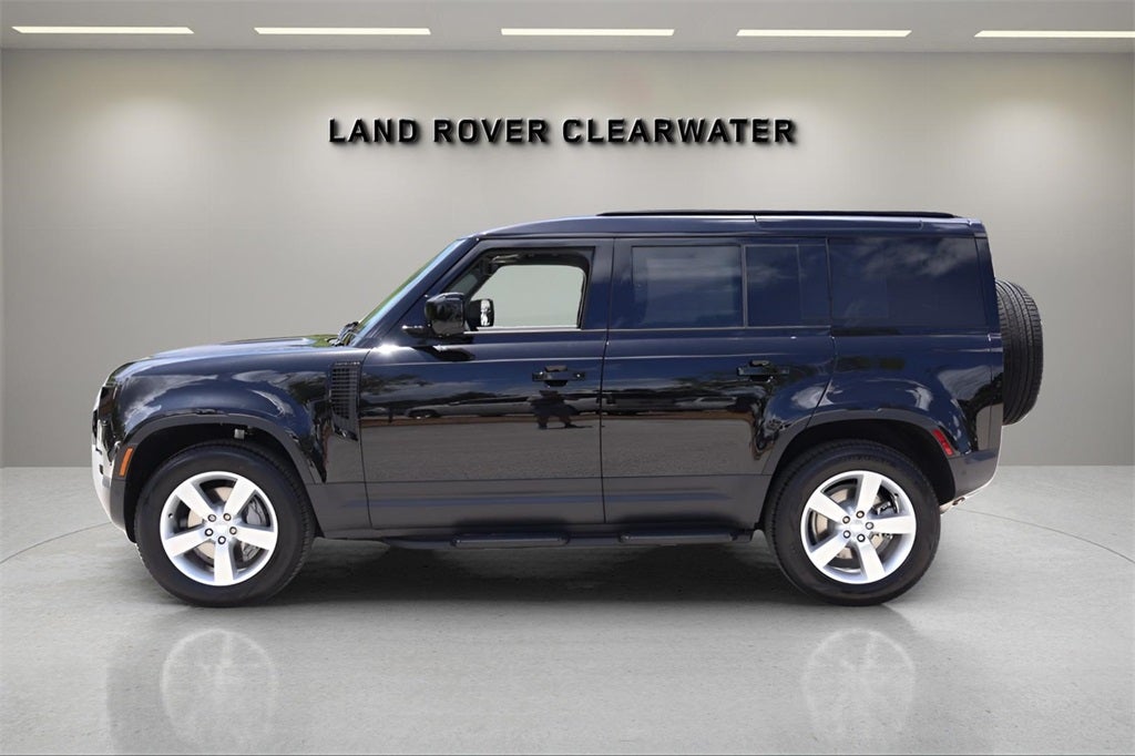 2025 Land Rover Defender 110 S