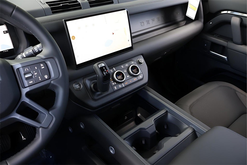 2025 Land Rover Defender 110 S