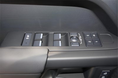 2025 Land Rover Defender 110 S
