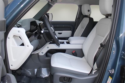 2025 Land Rover Defender 110 S