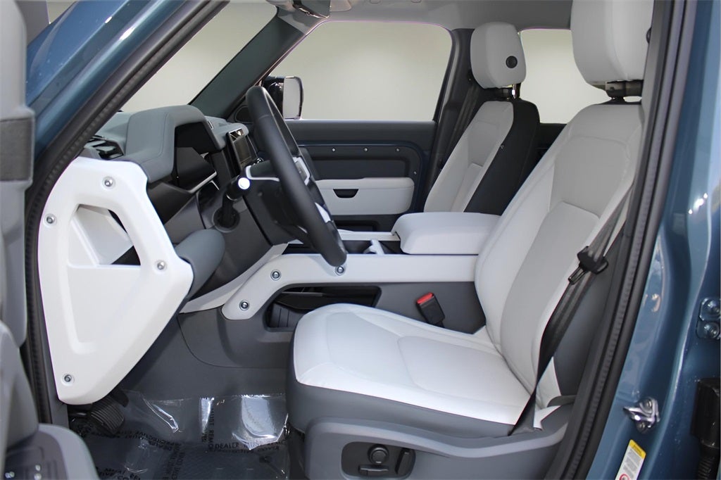 2025 Land Rover Defender 110 S