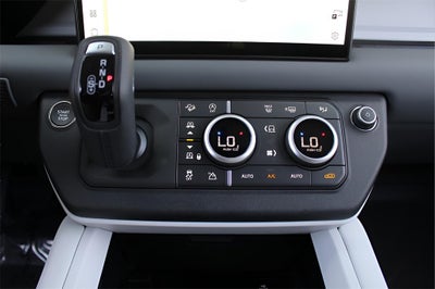 2025 Land Rover Defender 110 S
