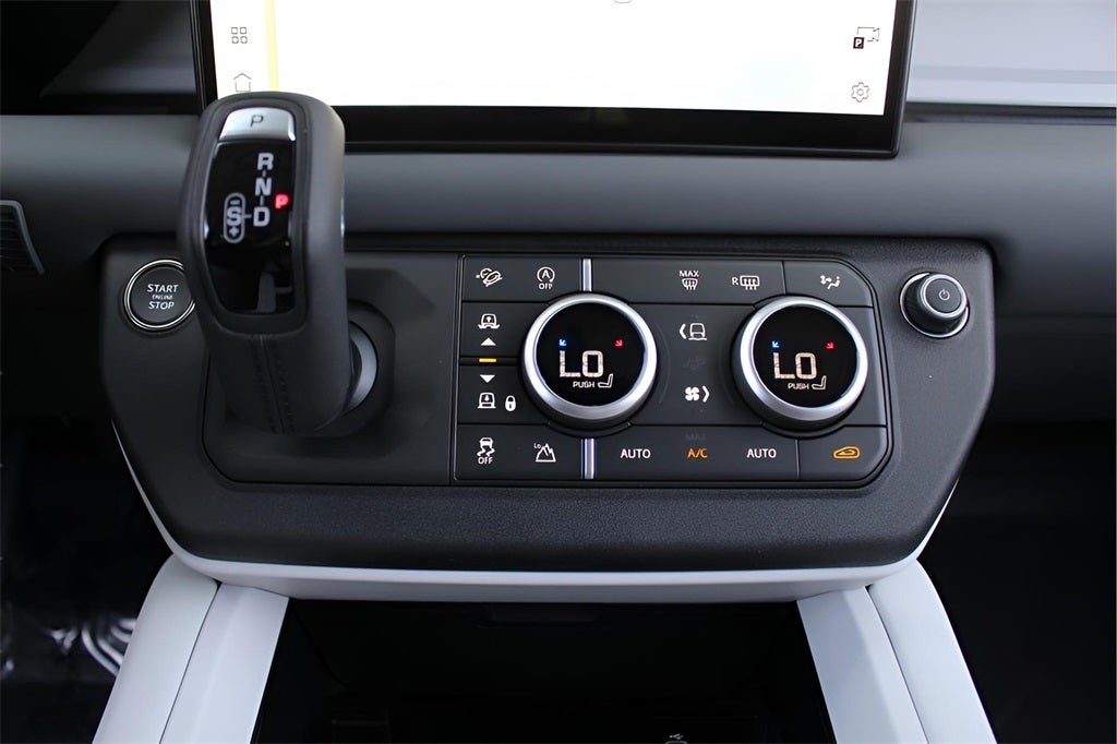 2025 Land Rover Defender 110 S