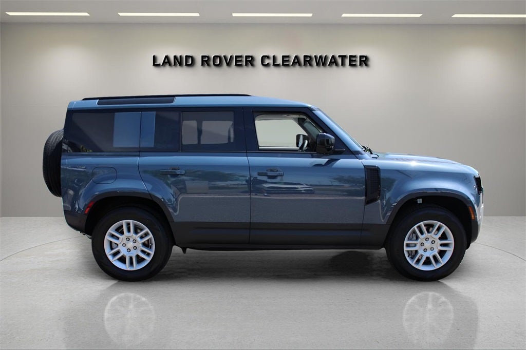 2025 Land Rover Defender 110 S