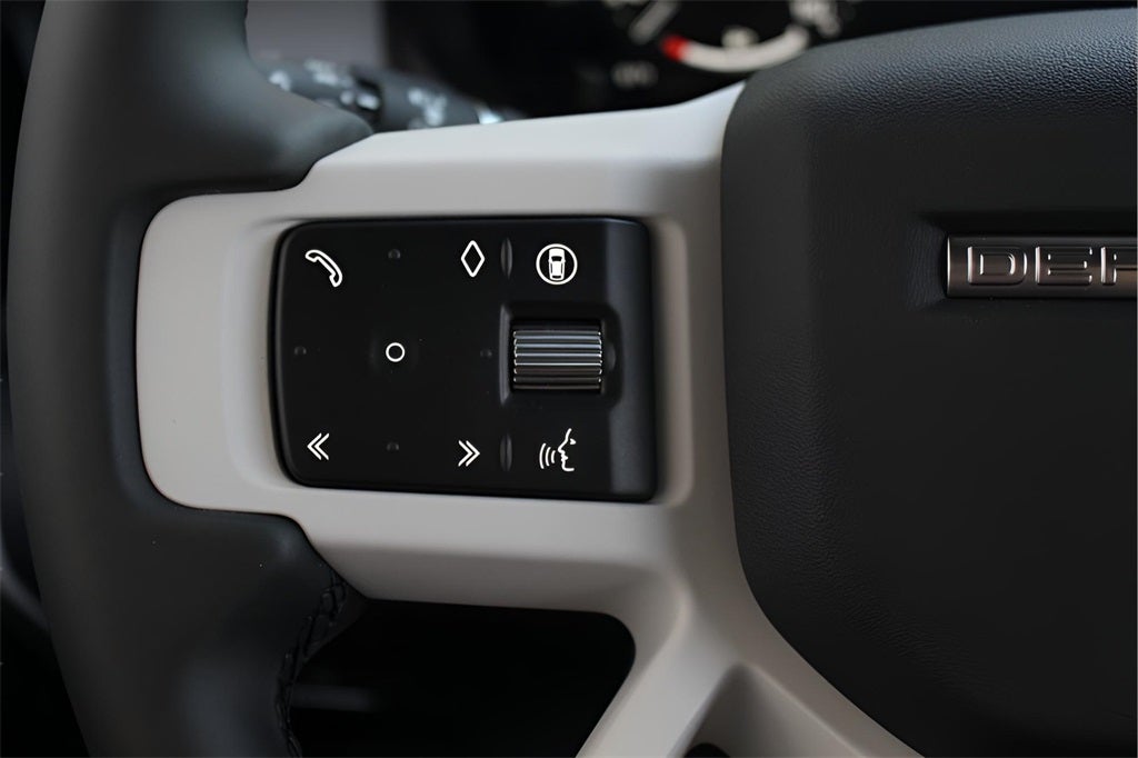 2025 Land Rover Defender 110 S