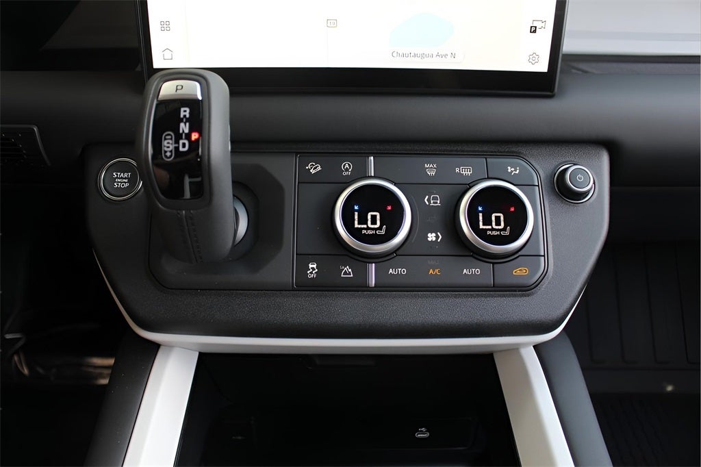 2025 Land Rover Defender 110 S