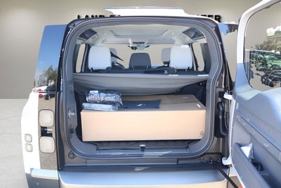 2026 Land Rover Defender 110 S